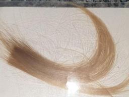 "딸 머리카락 돌려주세요"…강도에 뺏긴 엄마의 사연