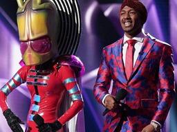 미국에서 대박난 <strong>복면가왕</strong>? 해외 수출된 한국 예능들, 성적은요