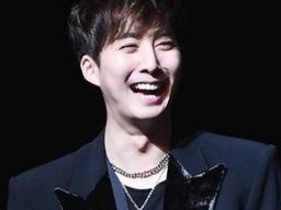 "수치심"vs"연예인 <strong>악용</strong>" 김형준, 성폭행 혐의 피소..다시 시작된 미투