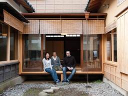 기를 쓰고 헌 집만 찾아 중개해서 대박 난 부동산