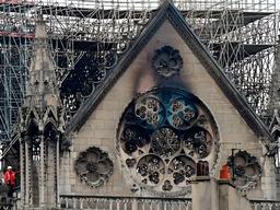 노트르담 화재 <strong>중국인</strong>들 환호 이해는 되지만…