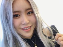 <strong>수란</strong>, 유방암 투병 고백→"사람들 응원에 힘나…더 큰 용기 생겼다"