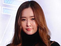 메이비 "오늘(19일) 모친 빚투 해결, 제 잘못...남편과 아이들에 미안"