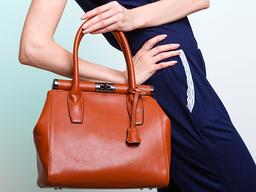 韓서 일년에 4번 가격 올린다…'사치민국'서 몰래 웃는 명품