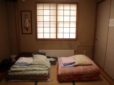 숙박공유로 찾는 <br>가성비·위치 좋은 일본 여행 숙소