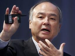 ‘투자의 귀재’ 손정의 회장, 비트코인 투자로 1500억 가까이 날려