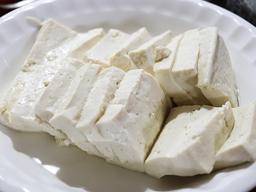 [카드뉴스][스토리N쿡]유통기한 지난 음식, 언제까지 먹어도 될까?