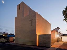 대형<strong>교회</strong> 보란듯… 승효상, 시골에 15평 ‘<strong>교회</strong>다운 <strong>교회</strong>’ 짓다