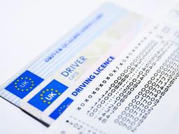 “5분이면 OK!” 공항에서 국제<strong>운전면허증</strong> 발급받는 법