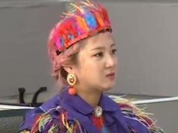 '나혼자산다' 박나래, 이시언 <strong>집들이</strong> 게임 중 화사 챙기는 헨리에게 썸 경고