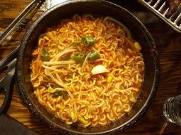 50년간 매일 인스턴트 라면 먹었다는 그 사람, 건강은?