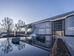 유기적인 매스로 볼륨감 있게 구획된 탕산 블루베이타운 <strong>라이프</strong>체험관1