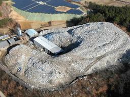 쓰레기산 파보니 트럭까지···120만t 치우는데 세금 500억