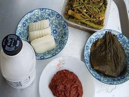 “새참 드시고 하세요”