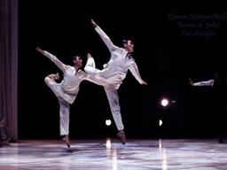 ‘금손 남친’으로 유명한 경식스필름, 알고보니 발레리노 출신?