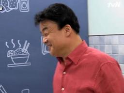 첫방 '고교급식왕' 백종원, 흐뭇한 아빠미소를 지을 수밖에 없네