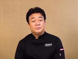 <strong>백종원</strong>, <strong>유튜브</strong> 채널 론칭…구독자 4만 돌파 "요리 자신감 찾길"