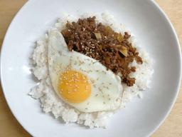 <strong>쌀밥</strong>에 비빔간장만 있으면 한그릇 뚝딱! 소고기 비빔간장