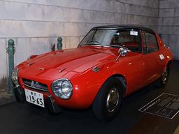 브랜드 이미지 개선을 위한 <strong>토요타</strong> 2000GT와 <strong>토요타</strong> 스포츠 800