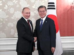 한러정상회담 111분 지각한 푸틴…자정 넘겨 새벽 회담