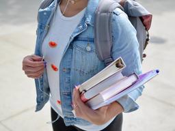 대학교 성적 확인 위해 클릭하자 “성관계 언제 처음 했나” 설문 창이…