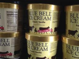 매장 <strong>아이스크림</strong> 핥고 다시 냉장고로…美사회 공분