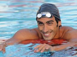 “사람이 물에 빠졌다” 외치자 올림픽 수영 동메달리스트 ‘<strong>첨벙</strong>’