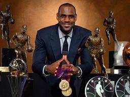 5천억 있으면 이렇게 삽니다. <strong>NBA</strong> 르브론 제임스의 꿈 같은 생활