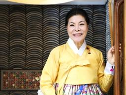 "성 상품화로 조명돼 슬퍼"…'미코 한복쇼' 논란에 박술녀가 전한 심경