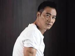 홍콩 유명배우 런다화 중국서 행사도중 칼에 찔려