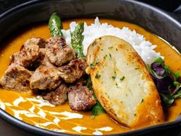 친구랑 어디서 만날 지 고민 된다면? 맛집 천국 동대문 <strong>DDP</strong>