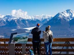 생각만 해도 서늘~ 얼음계곡 걷고 온천까지 즐기는 밴프 여행