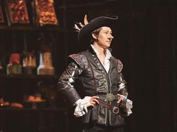 [그 무대 그 <strong>소품</strong>] 코가 괴상해서 슬픈 시라노, 그런데 그 코는 어떻게 만들지?