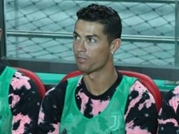 '호날두 <strong>노쇼</strong>' 더페스타 로빈 장 출국금지, 사과문...경찰 압수수색