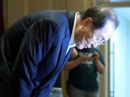 “여성에 대한 부적절 언급 없었다”던 <strong>한국콜마</strong>, 여론 역풍에 회장 사퇴