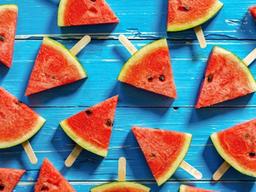 지금 당장 냉장고 냉동칸에서 빼내야 할 음식 10가지