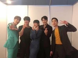 <strong>오연서</strong>, 안재현만 빠진 '하자있는 인간들' 박람회 인증샷 '화기애애'