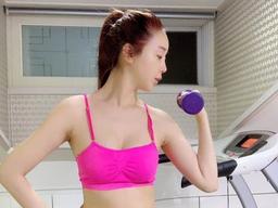 "아이 엄마 맞아?"…<strong>함소원</strong>, '♥진화'가 또 반할 자기관리 끝판왕