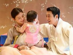 "행복한 추석"…차예련♥<strong>주상욱</strong>, 딸 보며 함박웃음