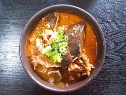 이방식당… 시장 명물 수구레 국밥