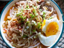 칼칼하고 담백한 라면으로 주말 오후 시작! 차돌박이된장라면