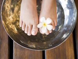 ‘발이 편해야’ 제2의 심장 <strong>발 건강</strong> 유지하는 4가지 비결