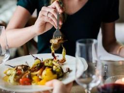 <strong>15분</strong> 이내 식사.. 얼마나 안 좋은가 봤더니