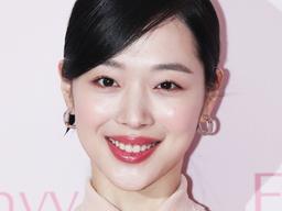 "정확한 사망원인 밝히기 위해"···경찰, '설리 부검 영장' 신청