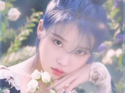 <strong>아이유</strong> 사과 "시간이 약간 필요할 것 같다" 11월 1일 <strong>컴백</strong> <strong>연기</strong>