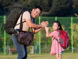 [눕터뷰]’<strong>육아휴직</strong> 아빠와 7살 딸’ 좌충우돌 192일의 세계여행