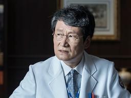 의사에게 '이 <strong>폭력</strong>'을 당했습니다.