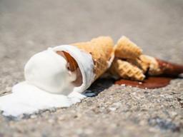 떨어진 음식 3초 안에 먹으면 <strong>안전</strong>하다?