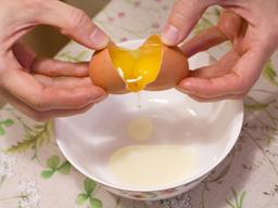 <strong>노른자</strong> 2개 쌍란, 건강엔 어떨까