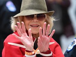 81세 제인 폰다 “날 체포해줘” 매주 연행되러 집 나서는 까닭